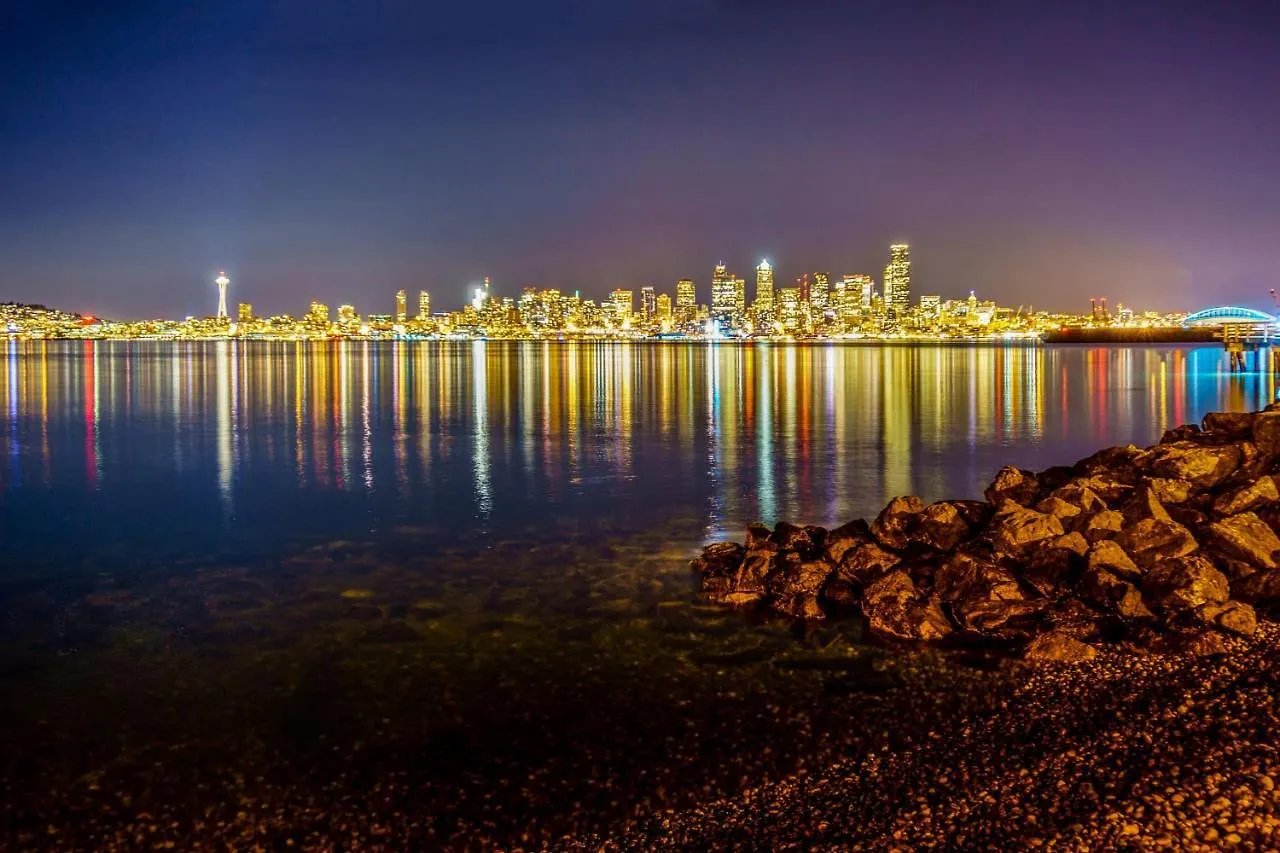 Belltown Court Sunset Suite Seattle